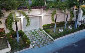 Excelente Casa no Bairro Mundo Novo com piscina